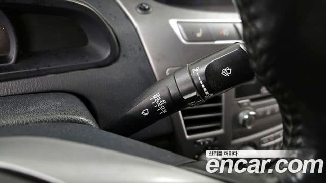 KG모빌리티(SsangYong) Korando 투리스모 4WD TX 11인승, 2016 18