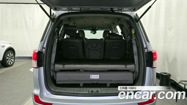 KG모빌리티(SsangYong) Korando 투리스모 4WD TX 11인승, 2016 20