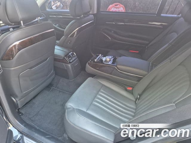 Genesis G90 Premium Luxury, 2020 8