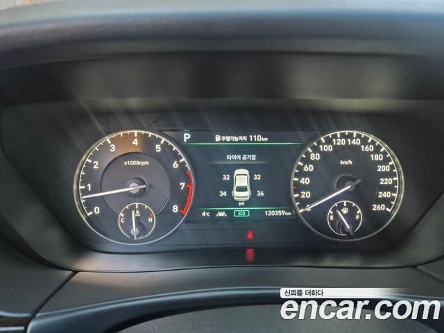 Genesis G90 Premium Luxury, 2020 15