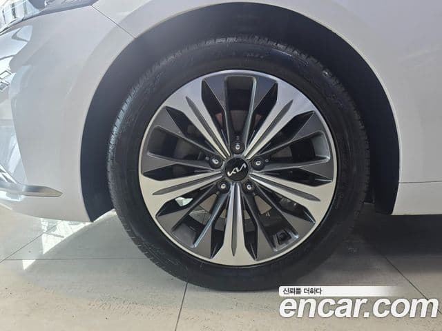 Kia K8 гибрид Noblesse Light, 2022 20