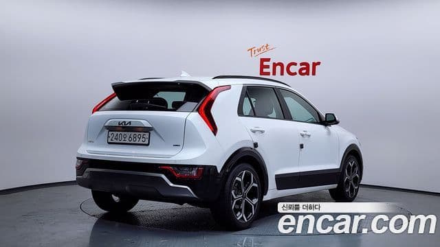 Kia D All New Niro Prestige, 2023 2