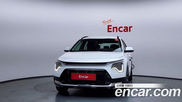 Kia D All New Niro Prestige, 2023 3