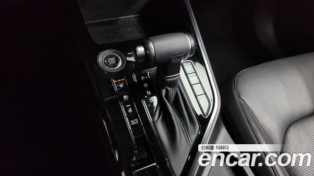 Kia D All New Niro Prestige, 2023 9