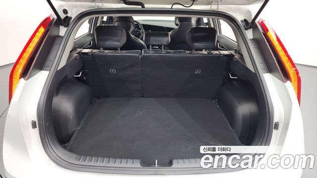 Kia D All New Niro Prestige, 2023 20