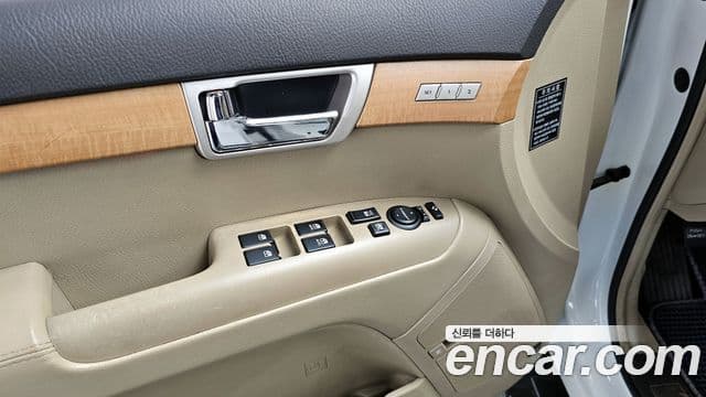 Kia Mohave 4WD KV300, 2012 17