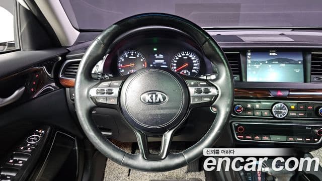 Kia All New K7 Noblesse, 2016 13