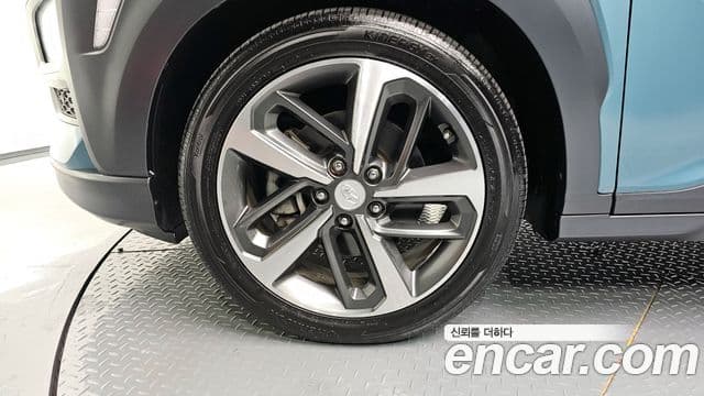 Hyundai Kona Modern Art, 2018 все фото