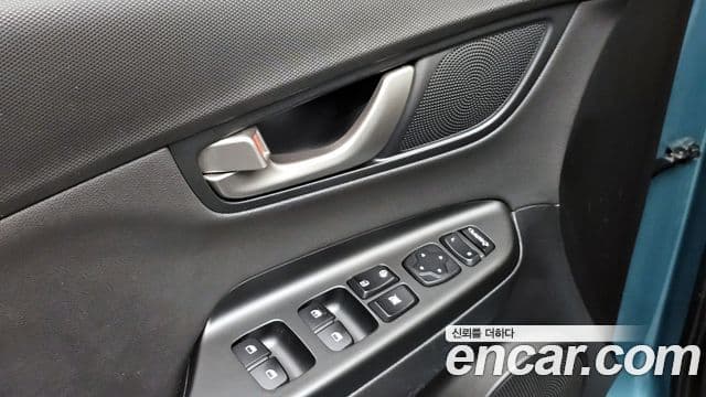 Hyundai Kona Modern Art, 2018 14