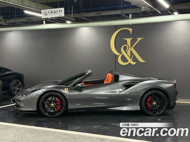 Ferrari F8 스파이더 3.9 V8, 2021 3