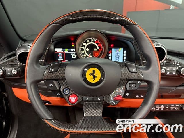 Ferrari F8 스파이더 3.9 V8, 2021 9