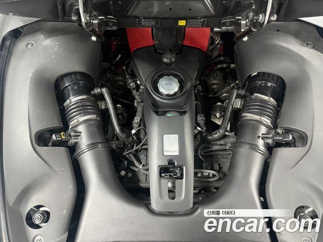 Ferrari F8 스파이더 3.9 V8, 2021 19