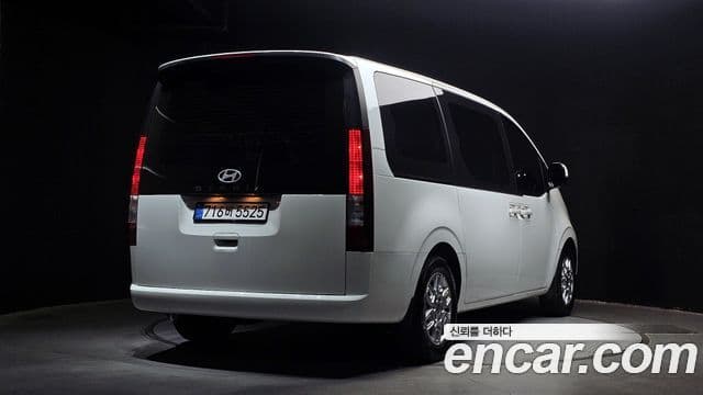 Hyundai Staria Modern, 2025 2