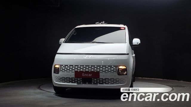 Hyundai Staria Modern, 2025 3
