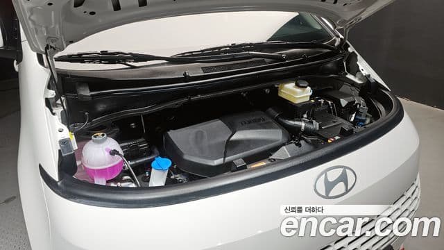 Hyundai Staria Modern, 2025 6