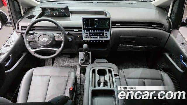 Hyundai Staria Modern, 2025 7