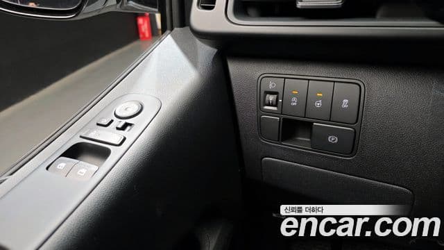 Hyundai Staria Modern, 2025 17