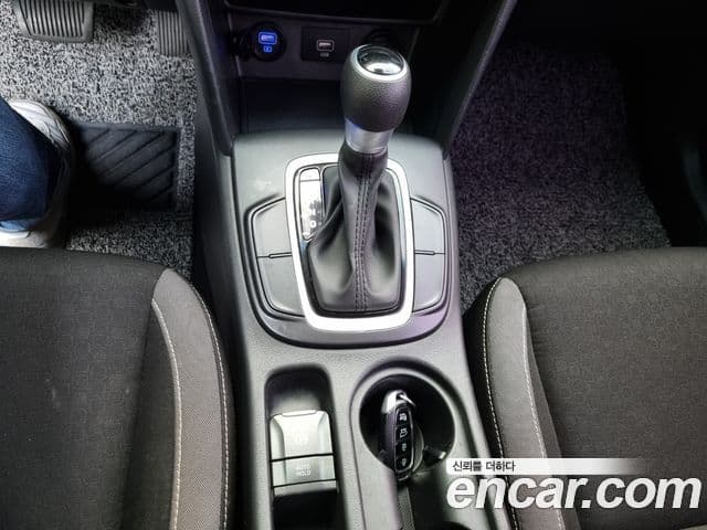 Hyundai Kona гибрид Special, 2020 9