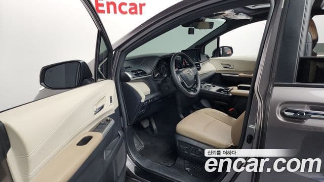 Toyota Sienna 4세대, 2023 10