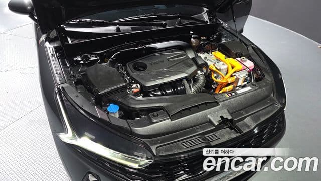 Kia K5 гибрид 3세대 Prestige, 2023 6