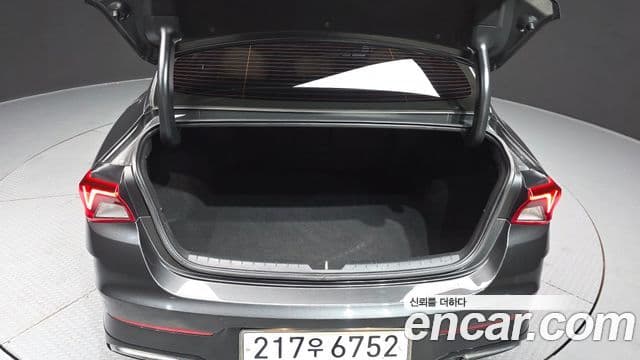 Kia K5 гибрид 3세대 Prestige, 2023 20