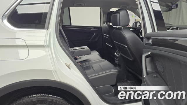 Volkswagen Tiguan 2세대 Premium, 2018 12