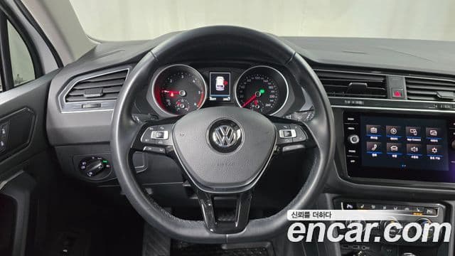 Volkswagen Tiguan 2세대 Premium, 2018 13