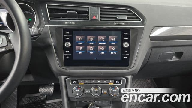 Volkswagen Tiguan 2세대 Premium, 2018 14