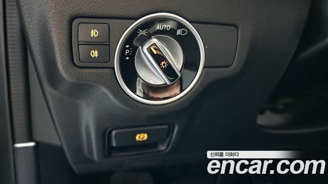 Infiniti Q30 Premium, 2018 18