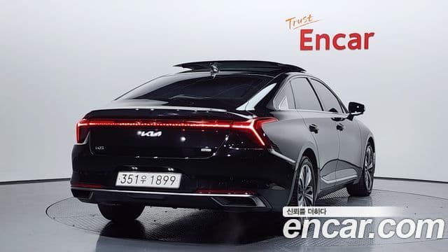 Kia K8 гибрид Signature, 2023 2