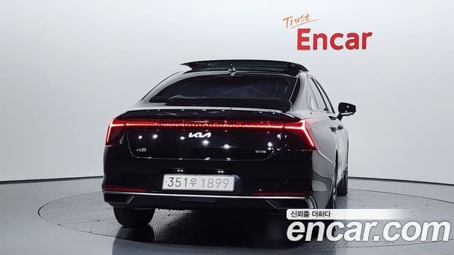 Kia K8 гибрид Signature, 2023 4
