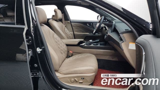 Kia K8 гибрид Signature, 2023 11