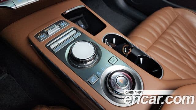 Genesis GV70, 2023 9