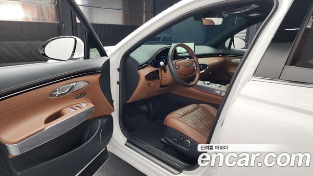 Genesis GV70, 2023 10