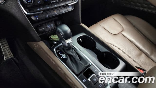 Hyundai Santa Fe TM Prestige, 2020 9