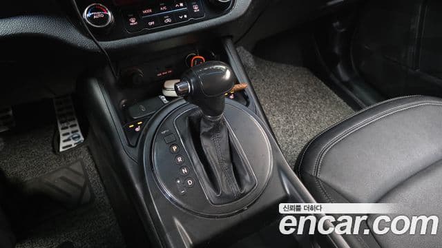 Kia Sportage R топовая версия, 2012 9