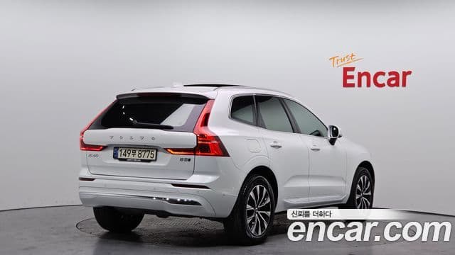 Volvo XC60 2세대 B5 Ultimate Bright, 2024 2