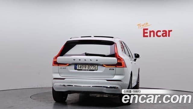 Volvo XC60 2세대 B5 Ultimate Bright, 2024 4