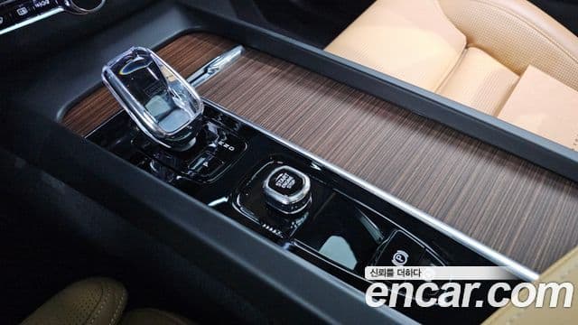 Volvo XC60 2세대 B5 Ultimate Bright, 2024 9