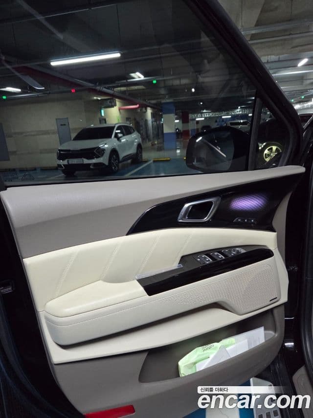 Kia Carnival 4세대 Signature, 2023 10