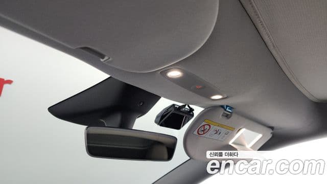 Tesla модель Y, 2025 17