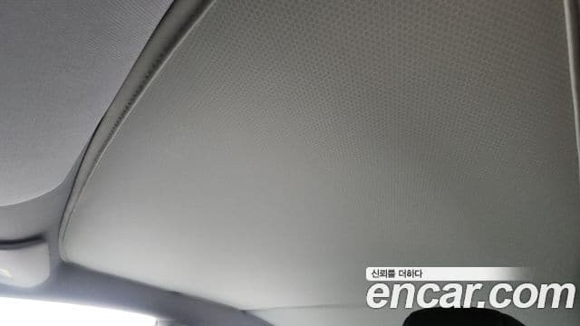 Tesla модель Y, 2025 18