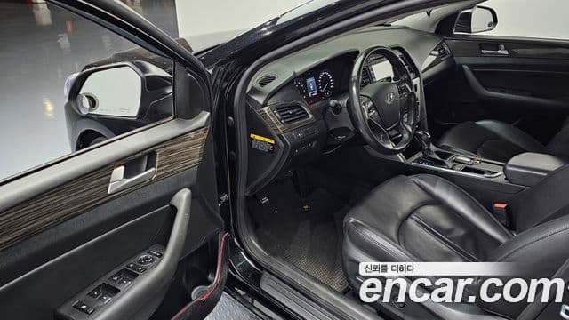 Hyundai LF Sonata 2.0 Smart, 2015 11