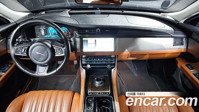 Jaguar XF (X260) 20d Portfolio AWD, 2018 7