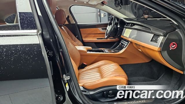 Jaguar XF (X260) 20d Portfolio AWD, 2018 11