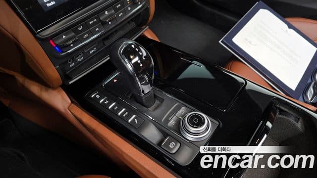 Maserati Quattroporte S Q4 3.0 V6 GranSport, 2017 9