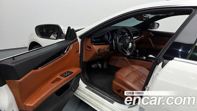 Maserati Quattroporte S Q4 3.0 V6 GranSport, 2017 10