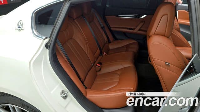 Maserati Quattroporte S Q4 3.0 V6 GranSport, 2017 12