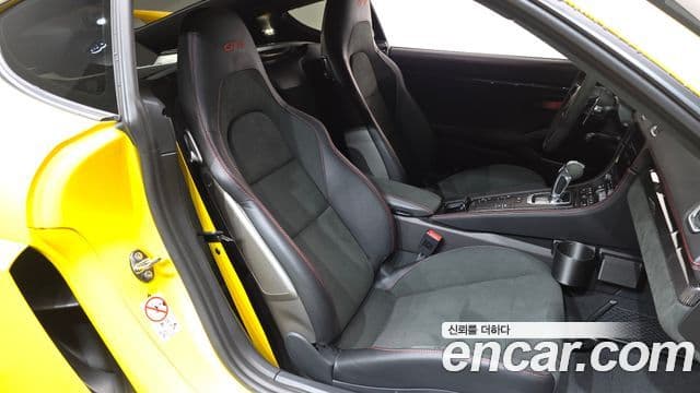 Porsche 718 카이맨 4.0 GT4, 2023 10