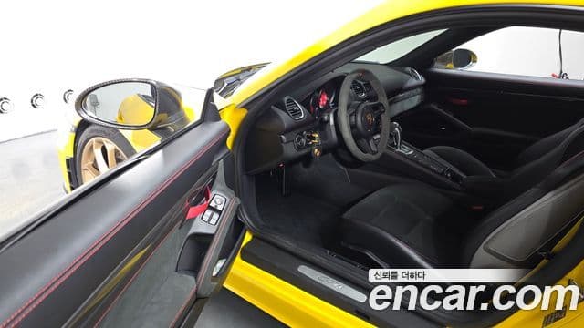 Porsche 718 카이맨 4.0 GT4, 2023 11